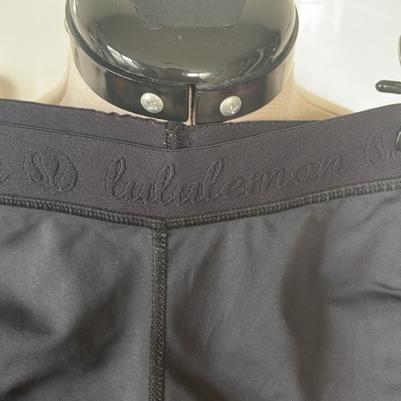 Lululemon Athletic Shorts in Black and Pink Size-Medium - Picture 4 of 11